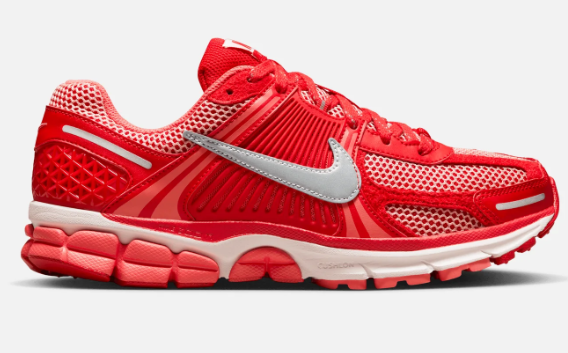 Nike Zoom Vomero 5 Premium – University Red & Metallic Silver