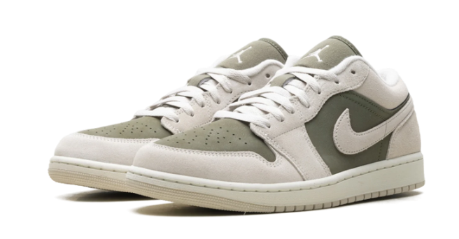 Air Jordan 1 Low SE Sneakers - Medium Olive / Sail