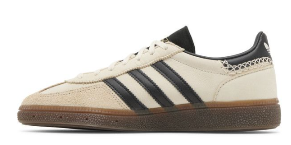 adidas Handball Spezial Women's Sneakers - Cloud White / Core Black / Gold Metallic