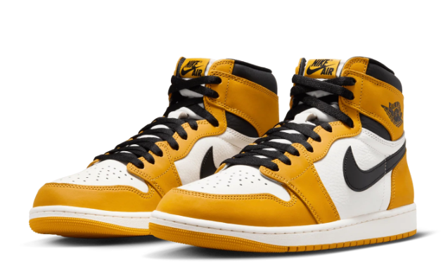 Air Jordan 1 Retro High OG 'Yellow Ochre' Sneakers - Yellow / Black / Sail