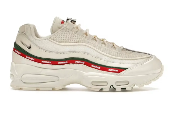 Undefeated x Nike Air Max 95 SP 'Sail' Sneakers - Sail